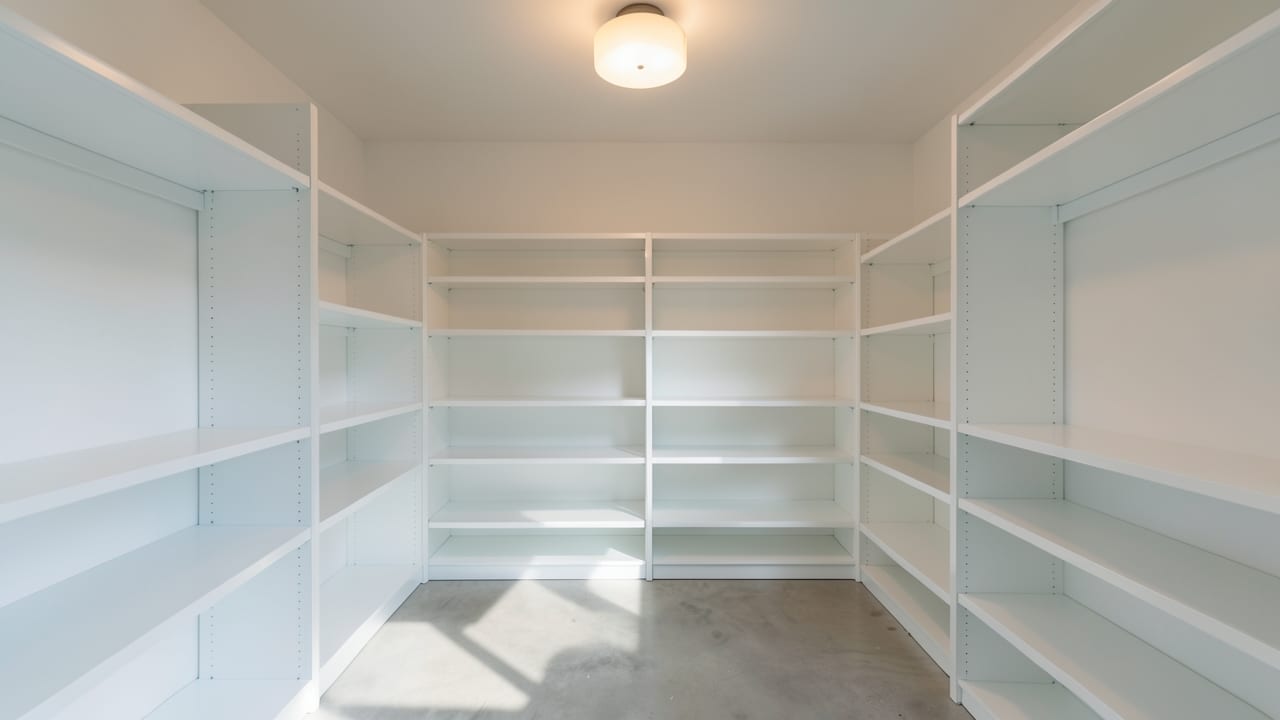 Closet Mold Cleanup in Rehoboth, MA in Rehoboth
