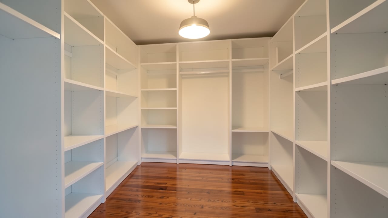 Closet Mold Cleanup in Rockledge, FL in Rockledge